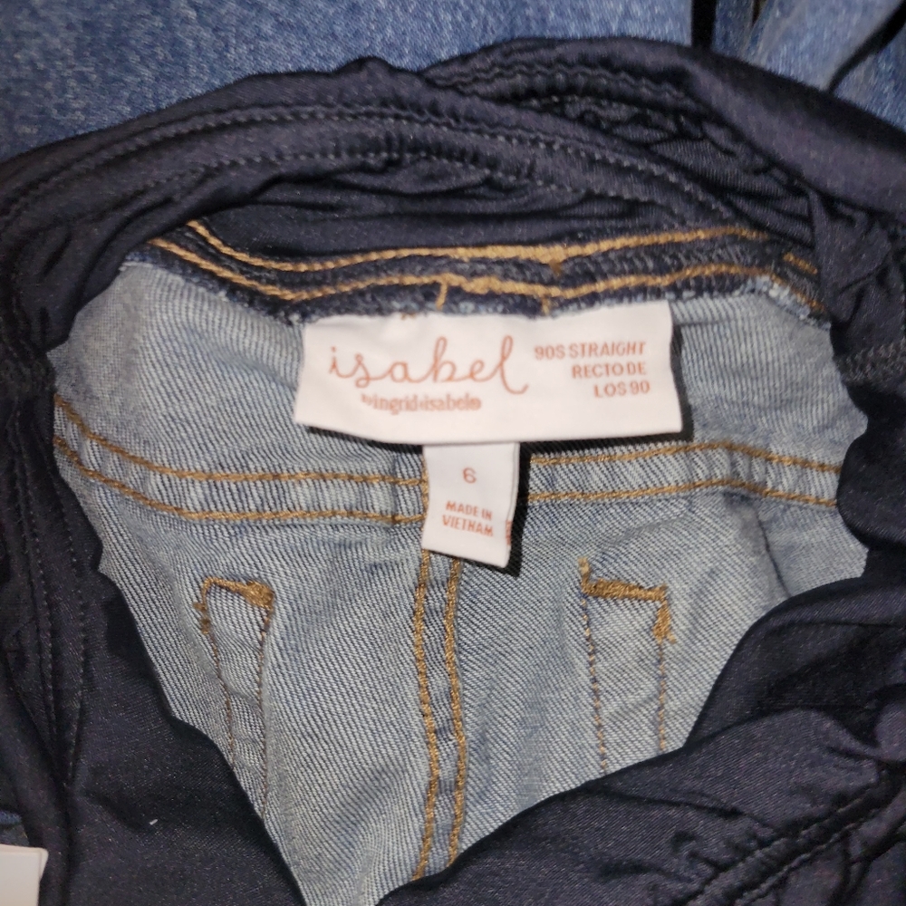Ingrid & Isabel High-Rise Maternity Jeans in Blue with Black Waist Panel - Picture 6 of 7